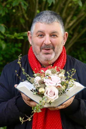 Winter Floral Tales with Mig Kimpton
